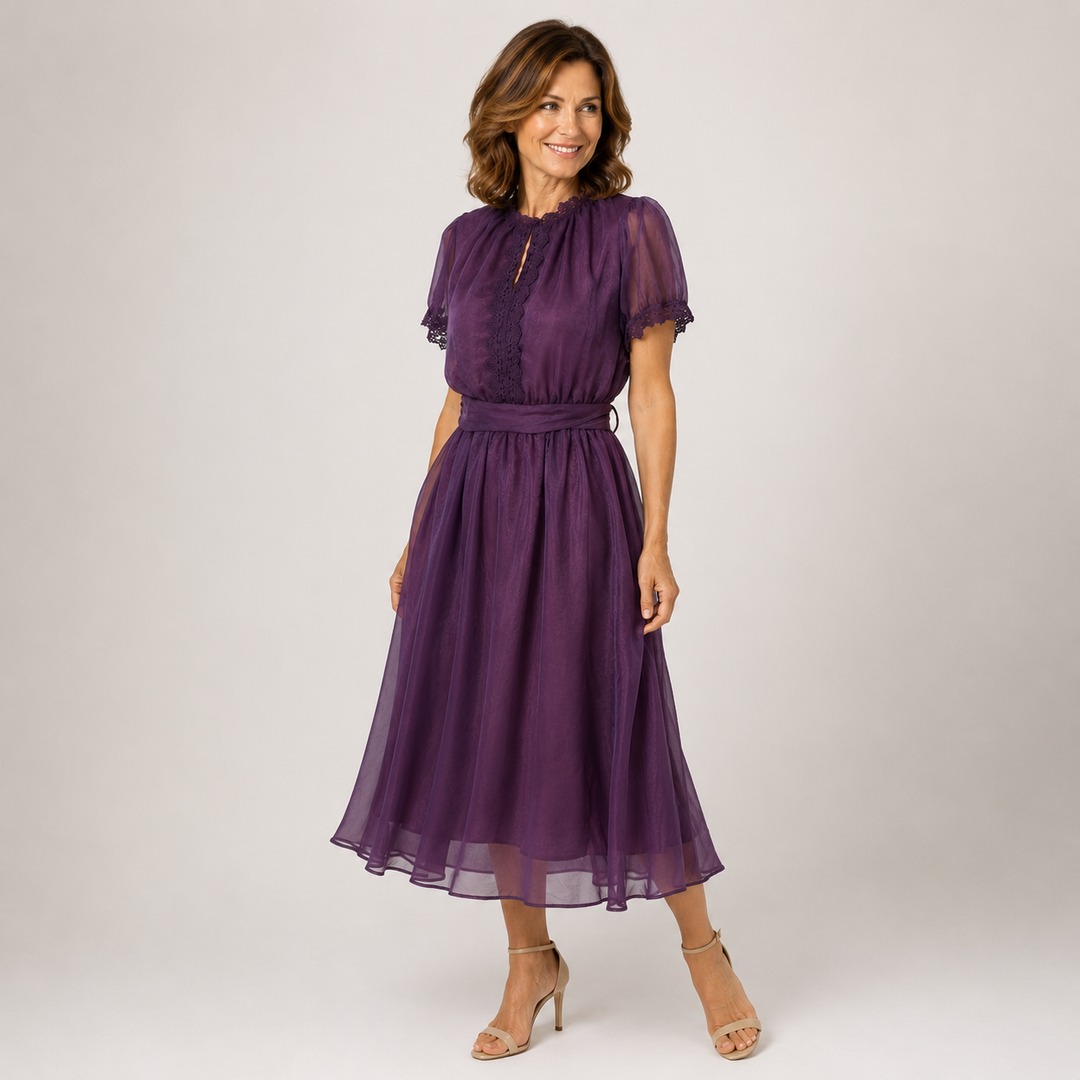 Flavia | Robe avec Décolleté en Goutte et Bord en Dentelle Chiffon