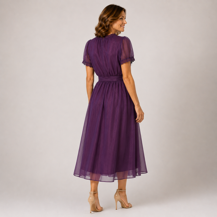 Flavia | Robe avec Décolleté en Goutte et Bord en Dentelle Chiffon