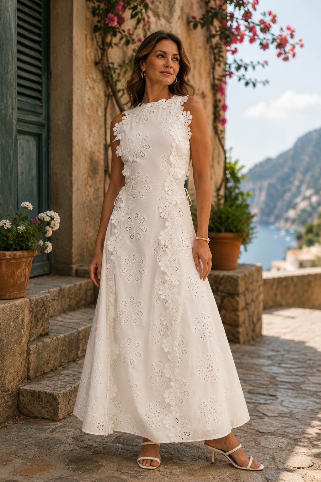 Della | Élégante Robe Brodée