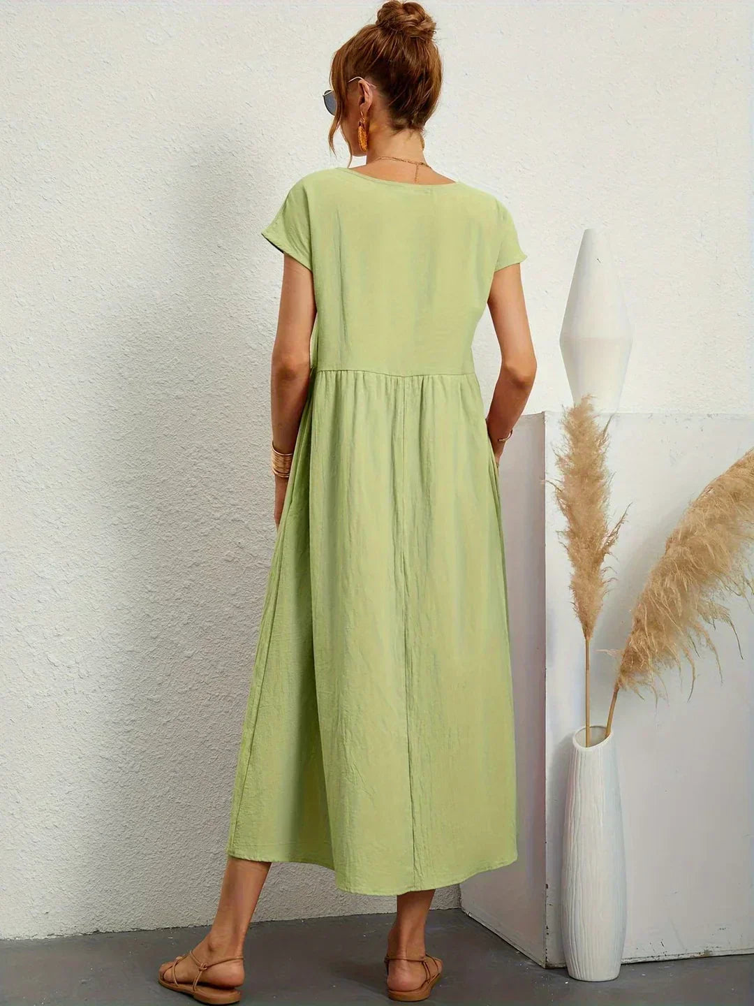 Naya | Robe Midi Aérienne