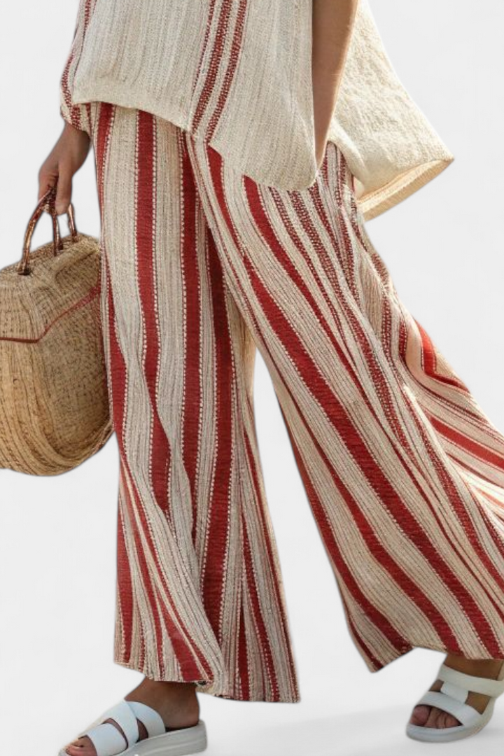 Mirella | Haut texturé à rayures rouges sophistiqué et pantalons en lin